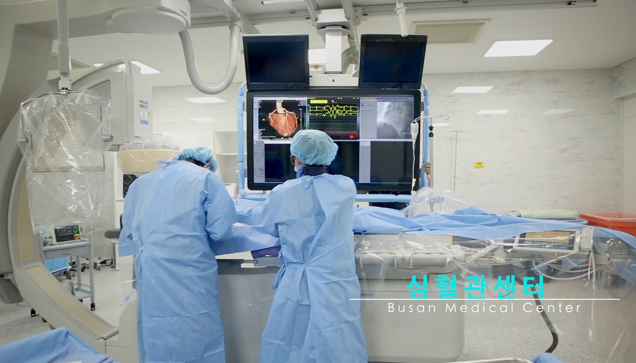 경피적심혈관촬영술 중인 모습