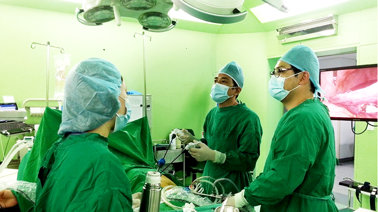 복강경 수술 중인 모습