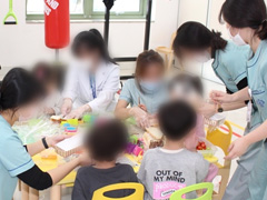 공공재활프로그램 치료 모습(소아 그룹 치료)