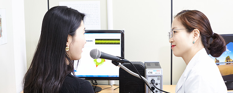 언어 치료 중인 모습